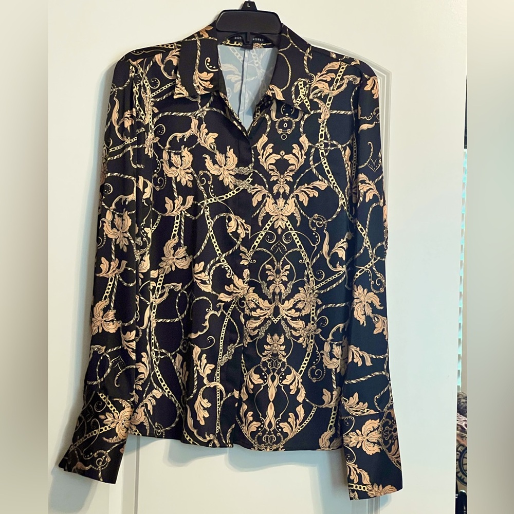 Women’s Boston Proper Black and Gold Chain Blouse; Size 12